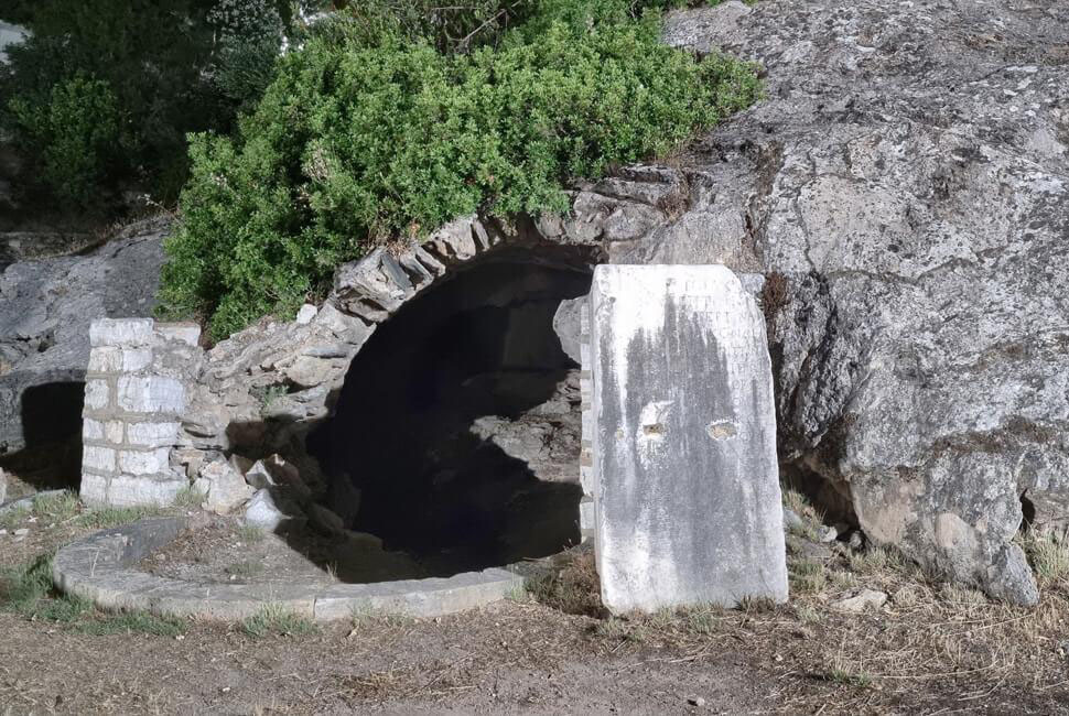 Silina pećina u Edipsosu